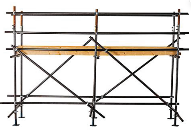 Tube and coupler scaffolding system assembly